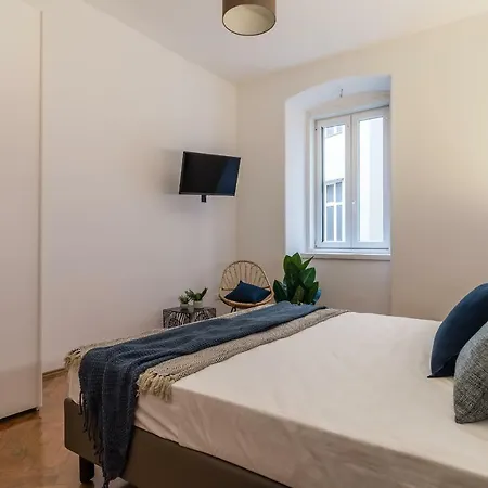 Apartman Pregiata Con Bagno Privato - Blu Di Prussia
