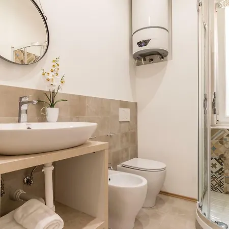 Lejlighed Pregiata Con Bagno Privato - Blu Di Prussia Trieste