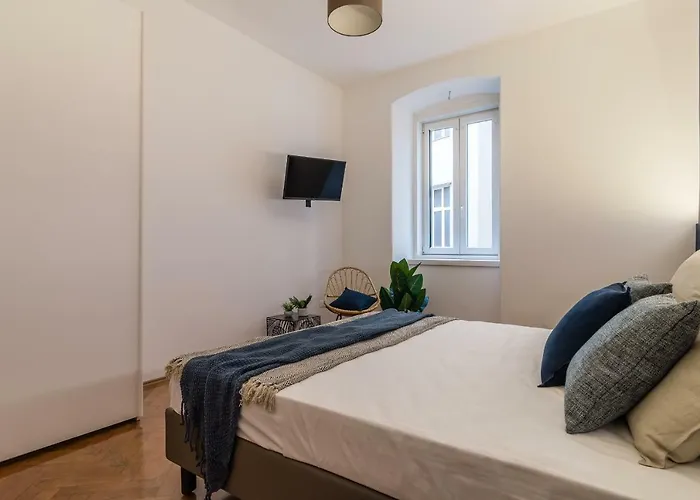 Lejlighed Pregiata Con Bagno Privato - Blu Di Prussia