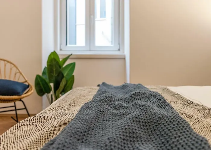 Pregiata Con Bagno Privato - Blu Di Prussia